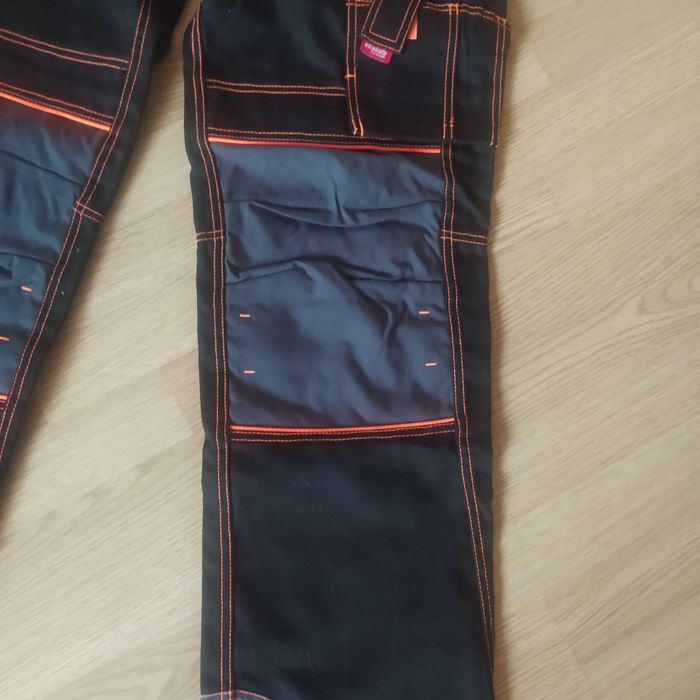 Spodnie nowe męskie 50 L