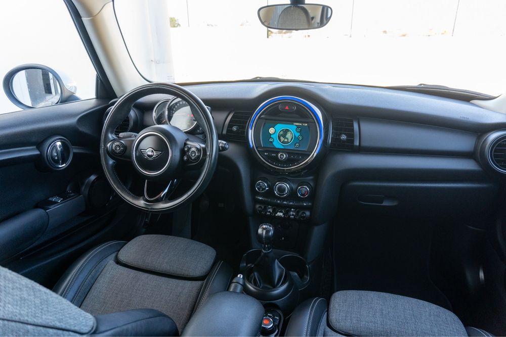 Mini  Cooper One D (desde 180€/mês financiamento)