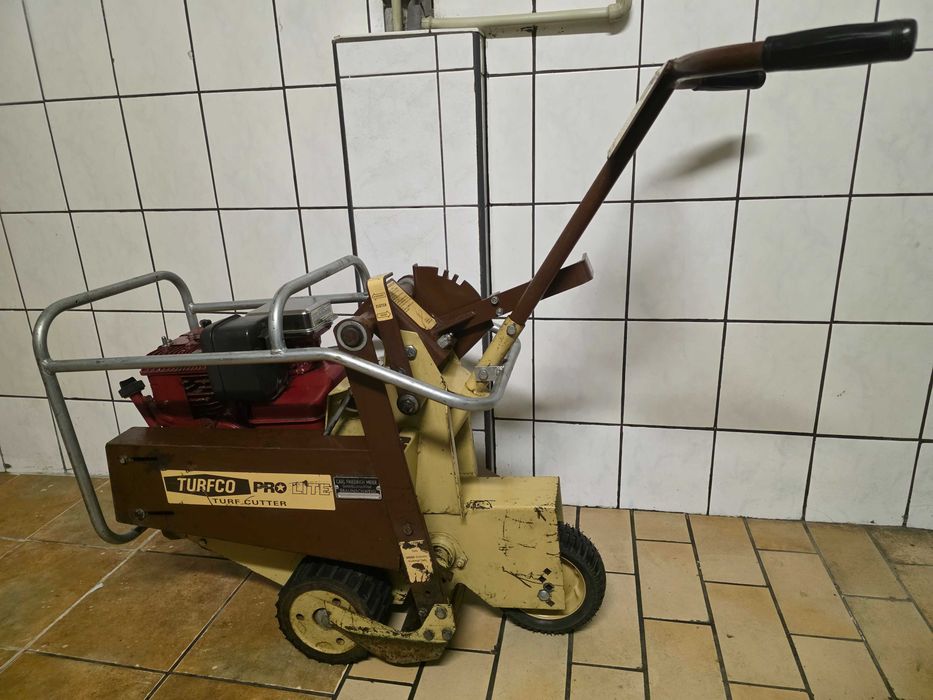 Ryan Brouwer Wycinarka Darni Ryan obrzynarka do trawników Turfco Toro Rink Podcinarka do darni BILLY GOAT Camon