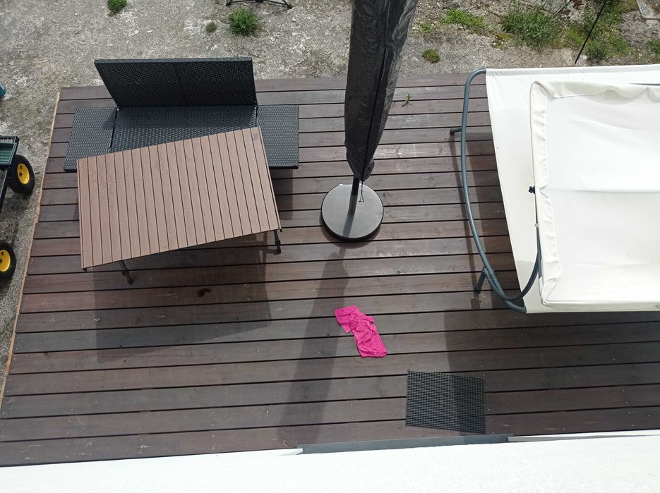 Deck de Madeira Completo 16m² – Inclui Estrutura e Madeiramento – Excelente Oportunidade!