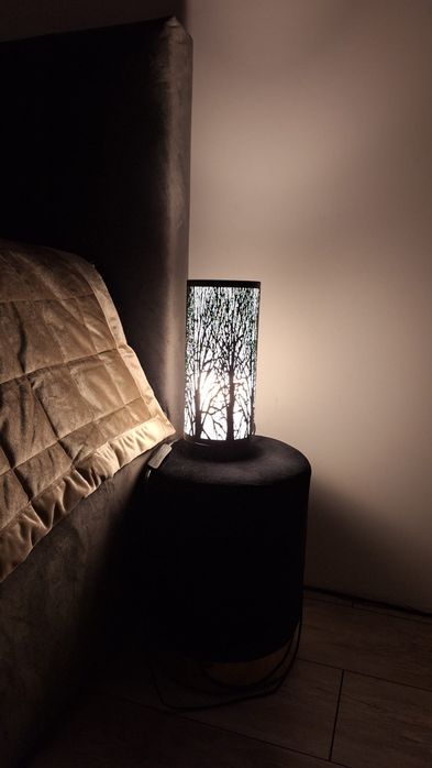 Zestaw lamp stołowa i wisząca