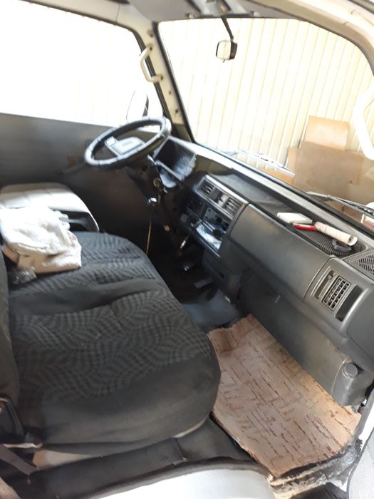 Продам авто МАЗДА Е2200