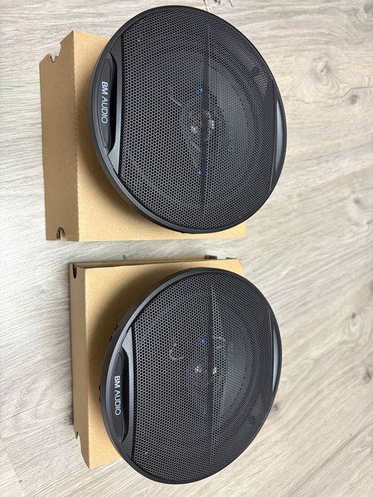 Продам  комплект динамиков для авто