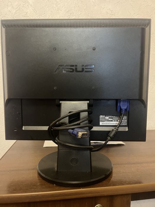 Монітор ASUS ~22” Full HD