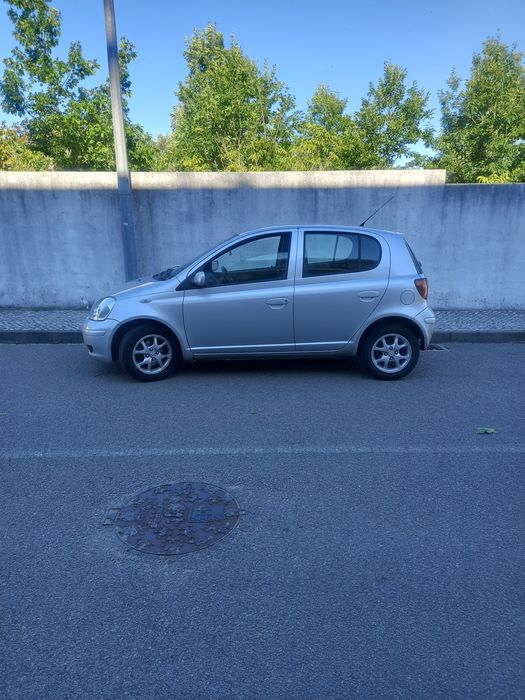 Particular Toyota Yaris 1.4 D4D Óptimo Nacional