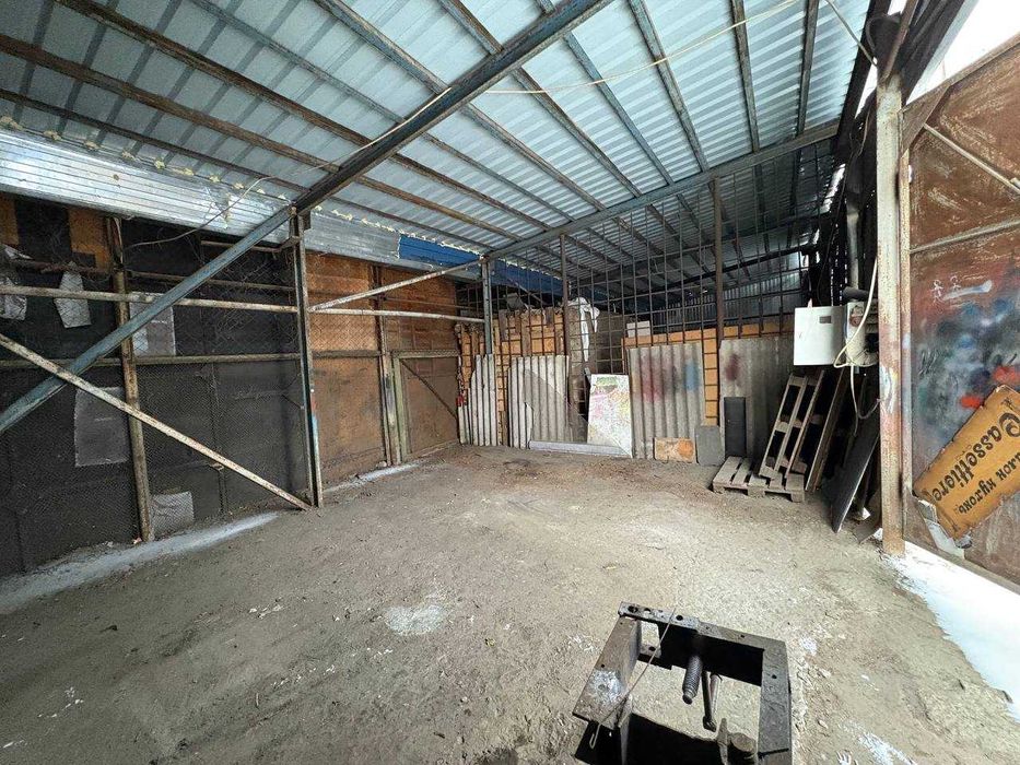 Ангар 90м2, вагончик під офіс і своя огородж.площадка,380В-для виробн.