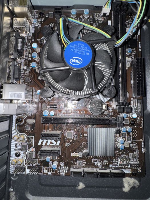 Dużo części do komputera Intel Pentium MSI Gigabyte