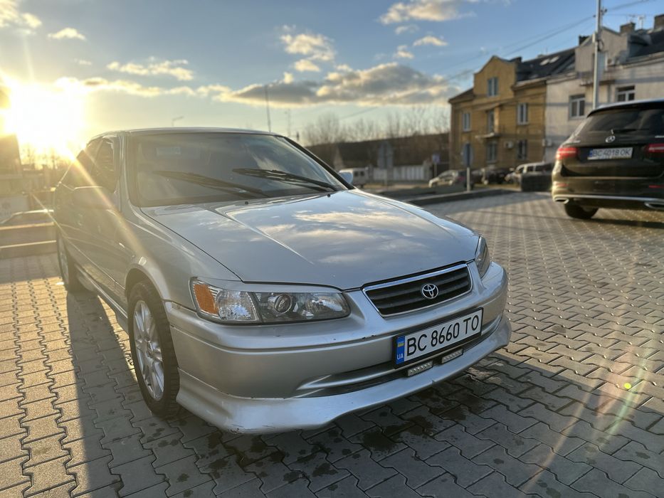 Продам Toyota Camry 20
