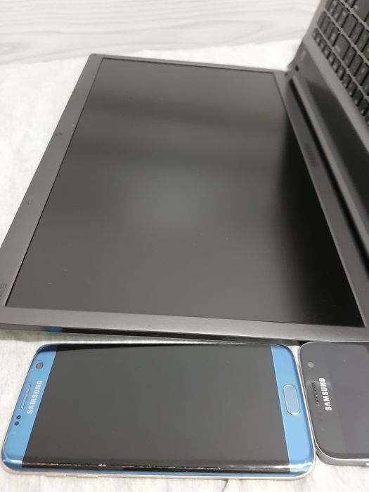 Pakiet samsung tablet telefon laptop