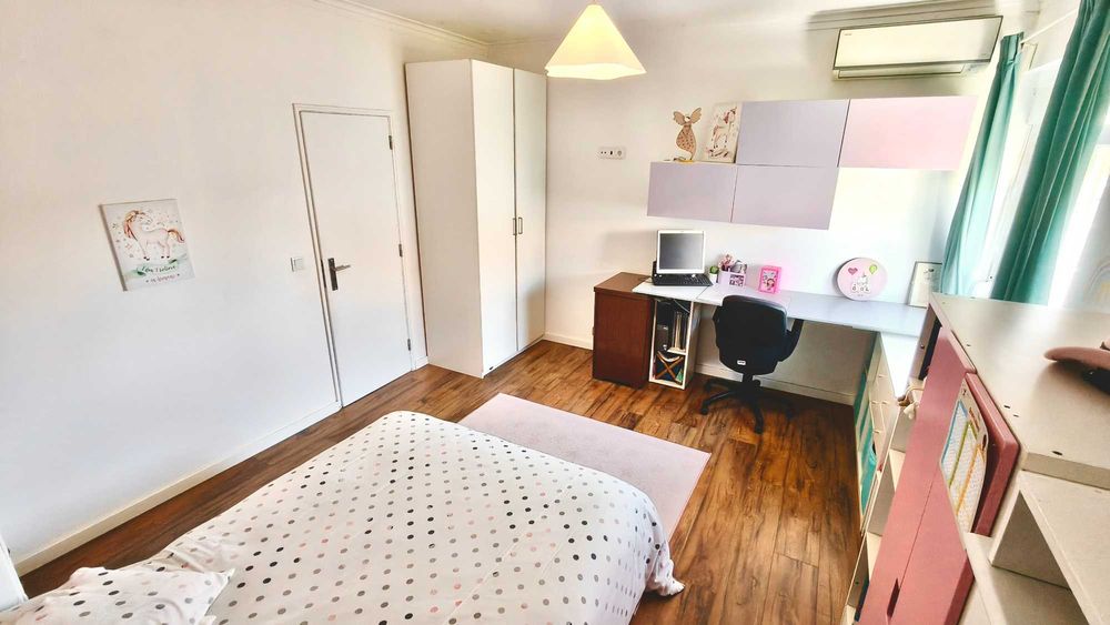 Moradia T4 Renovada Moita