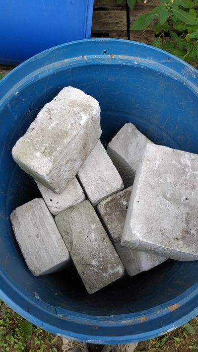 Pustaki biale za darmo