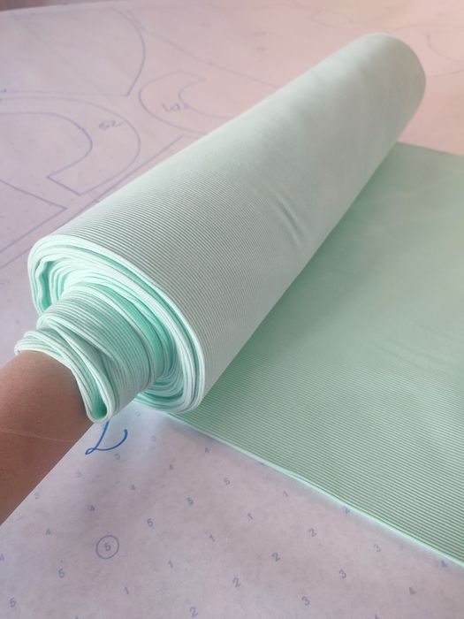 Sprzedam ściągacz bawełniany prążek miętowy 5m