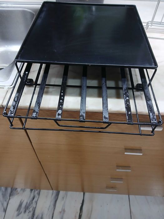Suporte para máquina de café e cápsulas