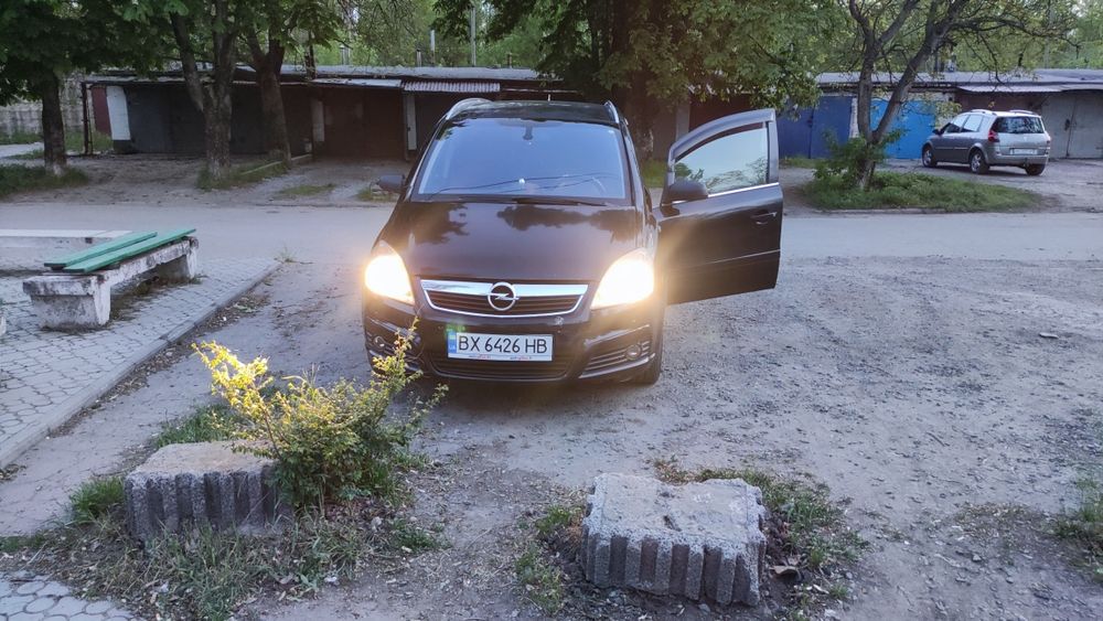 Опель зефира б 2006 р 1,6 бенз  gaz 228км