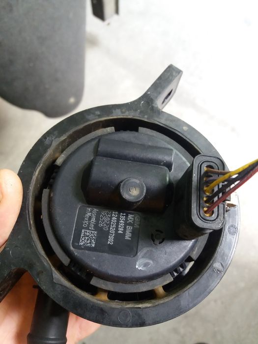 Насос охолодженя рідини 13549284 Chevrolet Bolt