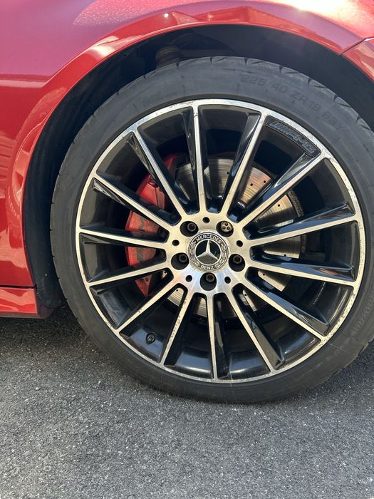Jantes turbine 19 5x112 7,5j e 8,5j traz com pneus originais Mercedez AMG com marcas de uso