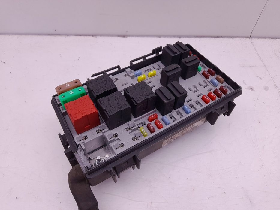 Caixa fusíveis / SAM / BSI OPEL Corsa D
