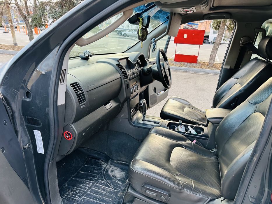 Продам Nissan Navara D40 4x4 2.5 TDI Пикап на боевом ходу Срочно