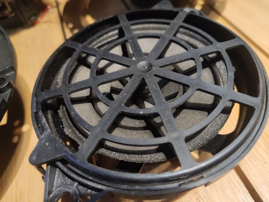 Głośniki samochodowe , koszyki i mocowania Peugeot 206 CC