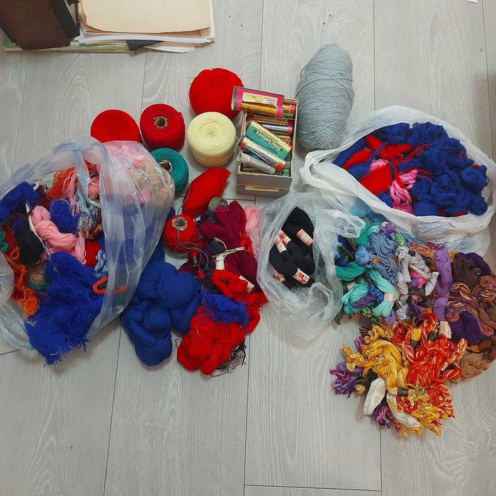 Все для вишивання нитки різні