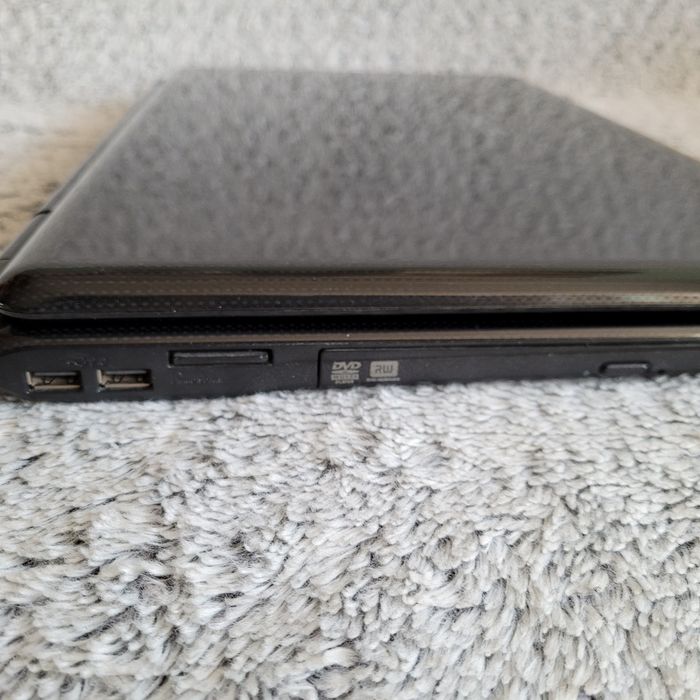 Laptop Asus K70IC-TY009V 17,3"
