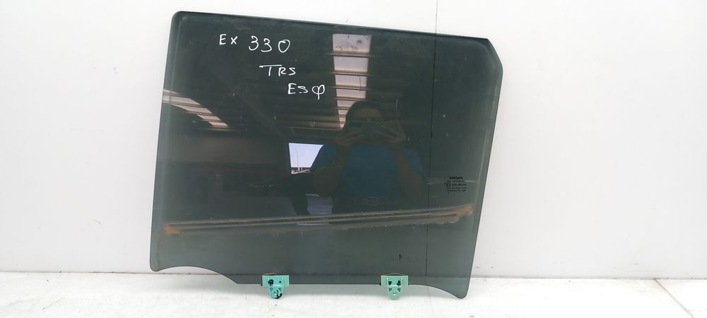 Vidro porta trás esquerdo NISSAN Juke (F15)