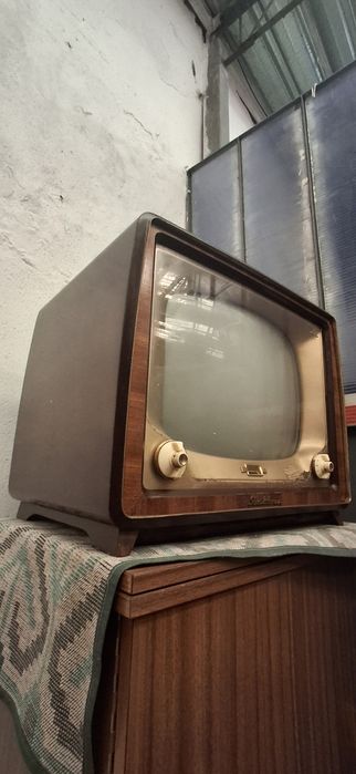 Venda de Garagem em Lote