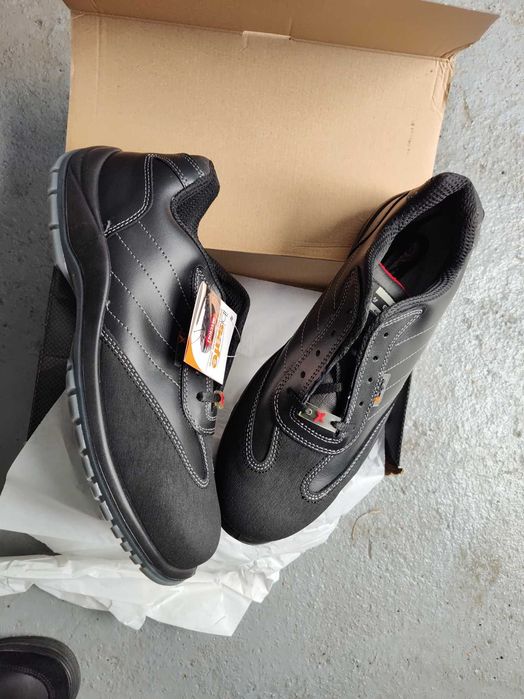 Nowe buty robocze Exena PARIDE S3 SRC r. 46