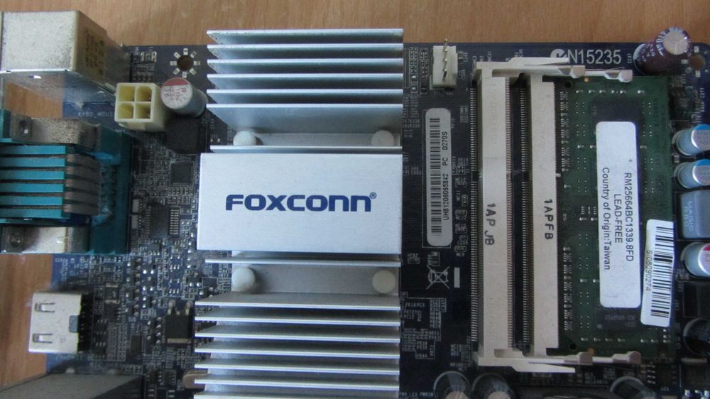 Материнська плата Foxconn D270S/D250S + CPU Intel Atom D2700+RAM 2Gb