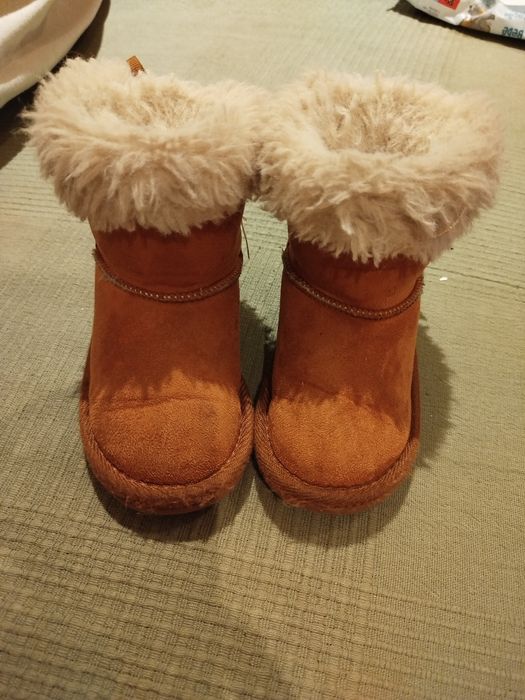 Botas de menina com pêlo