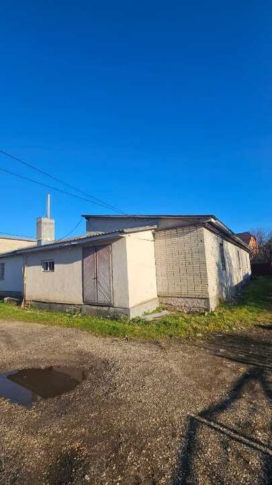 магазин "Спорттовари" заг  пл  352,9 кв.м.  м.Броди вул.Гончарська,9А