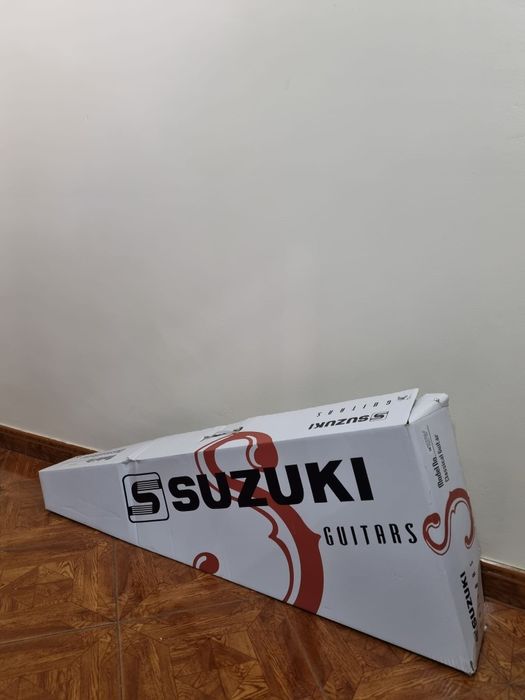 Guitarra  suzuki