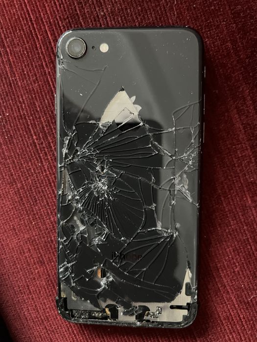 Iphone 8 danificado