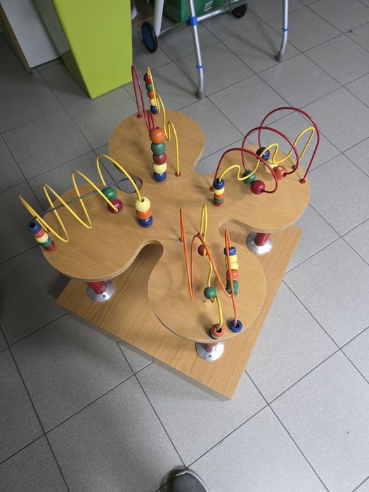 Mesa actividades criança madeira