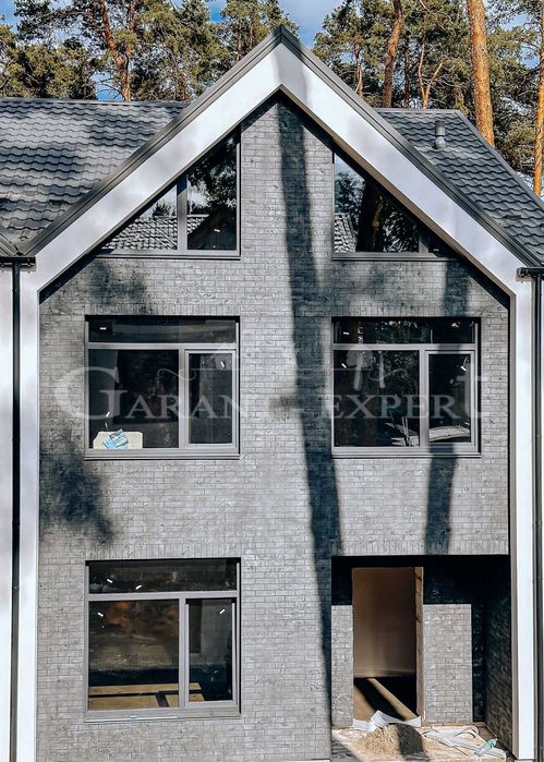 Дуплекс з початковим ремонтом в Лісовій Бучі. ПРОСТОРА ділянка.Тераса.