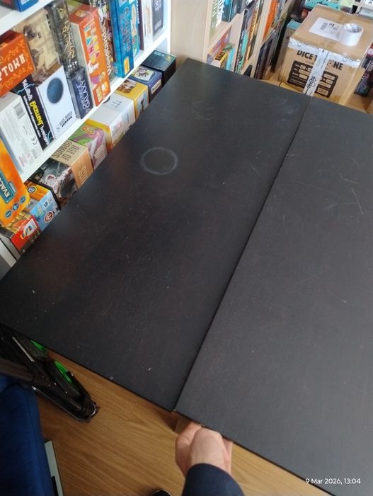 Mesa de jantar extensível em madeira, cor preto wengue