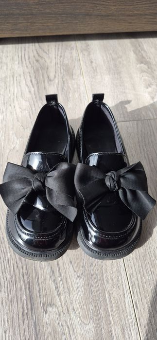 Vendo sapatos menina