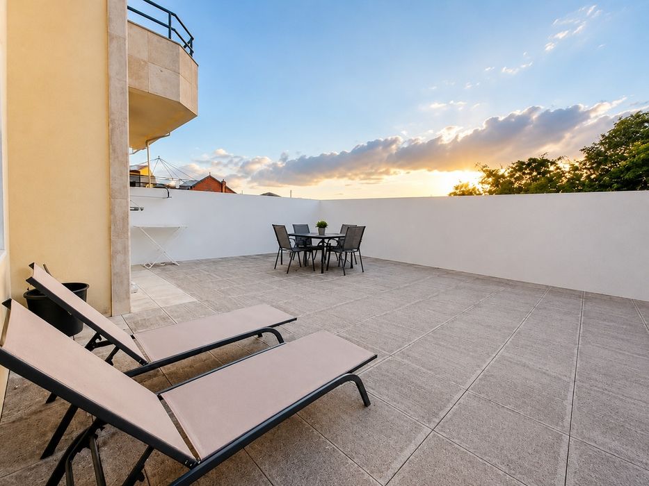 Apartamento T2 com Terraço