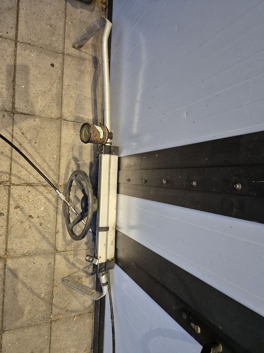 Sterociąg do pontonu układ kierowniczy do pontonu