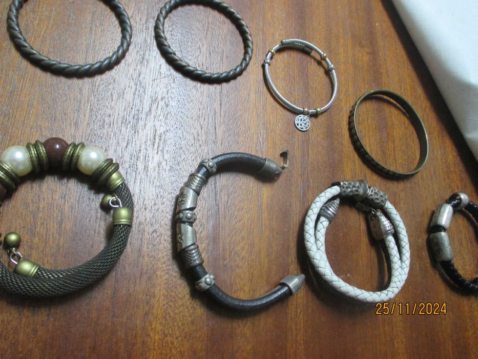 Bijuteria - 8 pulseiras