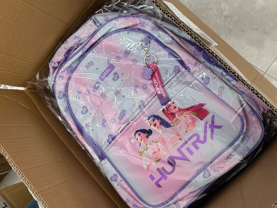“School bag K-pop