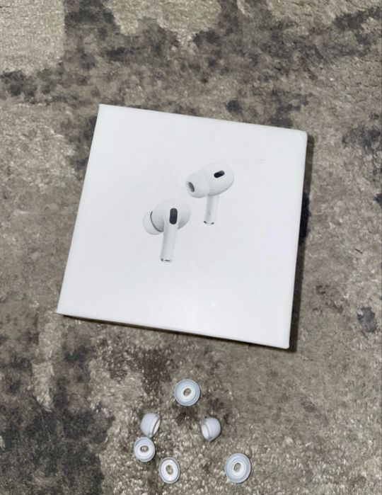 Бездротові навушники Apple AirPods Pro 2