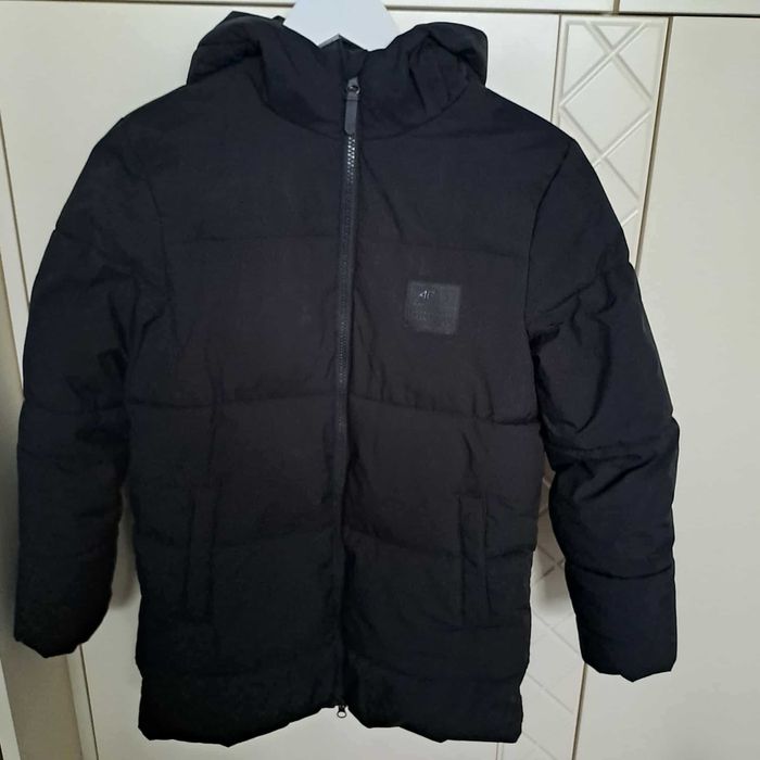 Kurtka zimowa puchowa pikowana 4F, 146 stan bdb