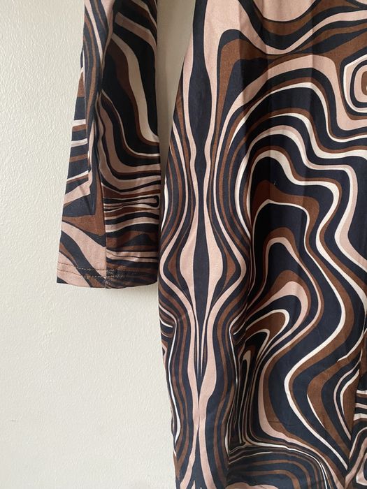 Vestido novo curto