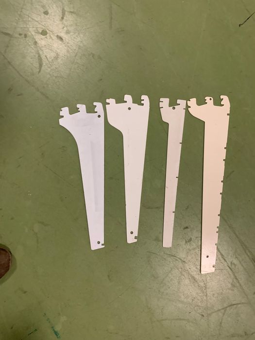 Regał sklepowy uchwyty