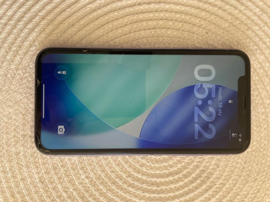 iPhone 11 fioletowy