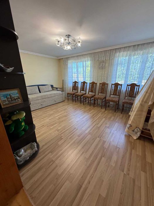 Продається житловий будинок у Великому Кучурові
