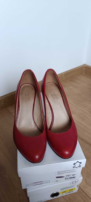 Czerwone szpilki r.37