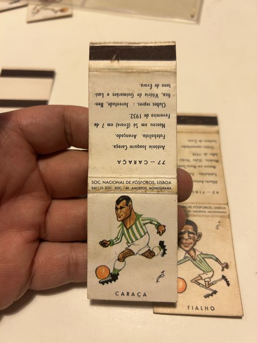Lusitano de Évora 1961 cromos da bola caricaturas