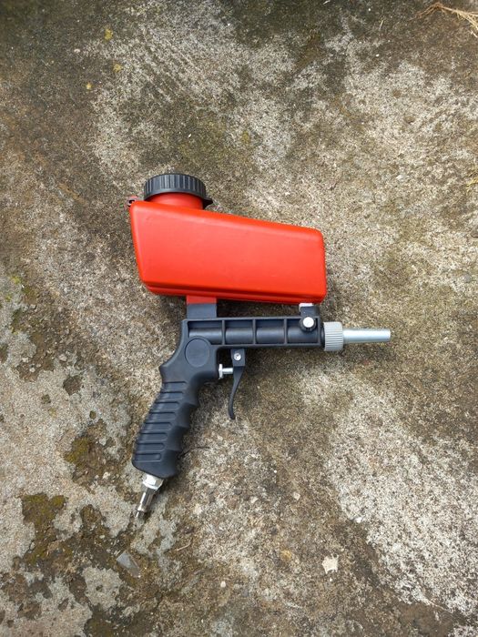 Pistola de jato (areia fina e bicarbonato de sódio)